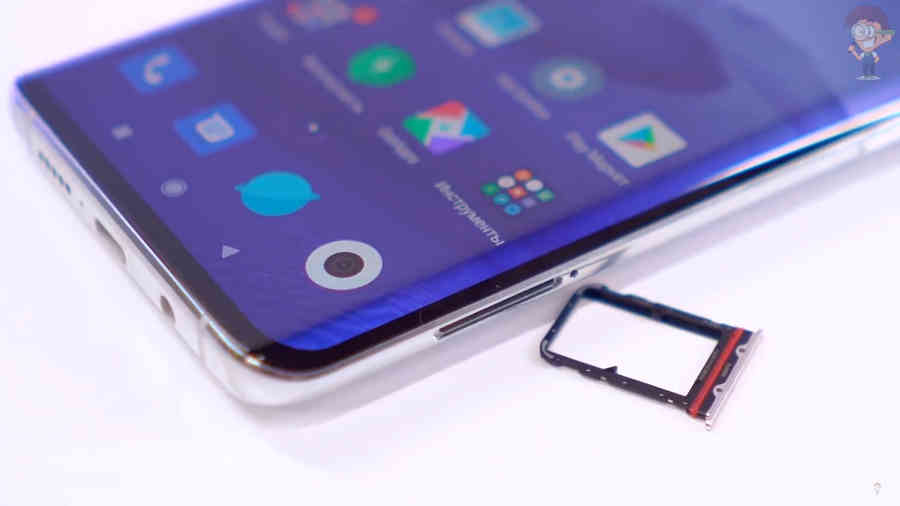Смартфон Xiaomi Mi Note 10 начал продаваться в России официально