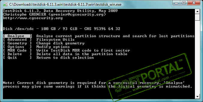 Аскетичный интерфейс приложения восстановления файлов и целых разделов TestDisk & PhotoRec
