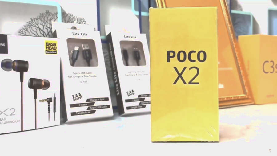 Смартфон POCO X2 обладает экраном с передовыми характеристиками